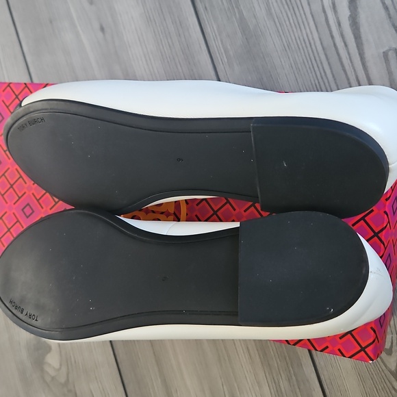 🎉HP🎉Tory Burch Chelsea cap toe ballet flat - Picture 4 of 6